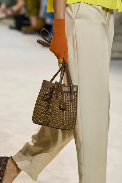 Look 130